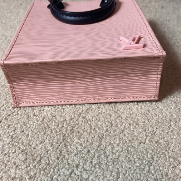 NEW - LOUIS VUITTON EPI LEATHER PETITE SAC PINK CROSSBODY DUSTBAG AND BOX - Picture 4 of 8